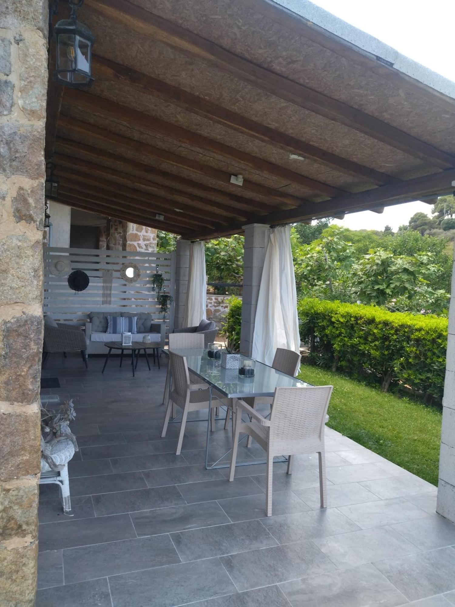 Stonehouse & Casa Al Sole E Al Mare Villa Nea Roda Dış mekan fotoğraf