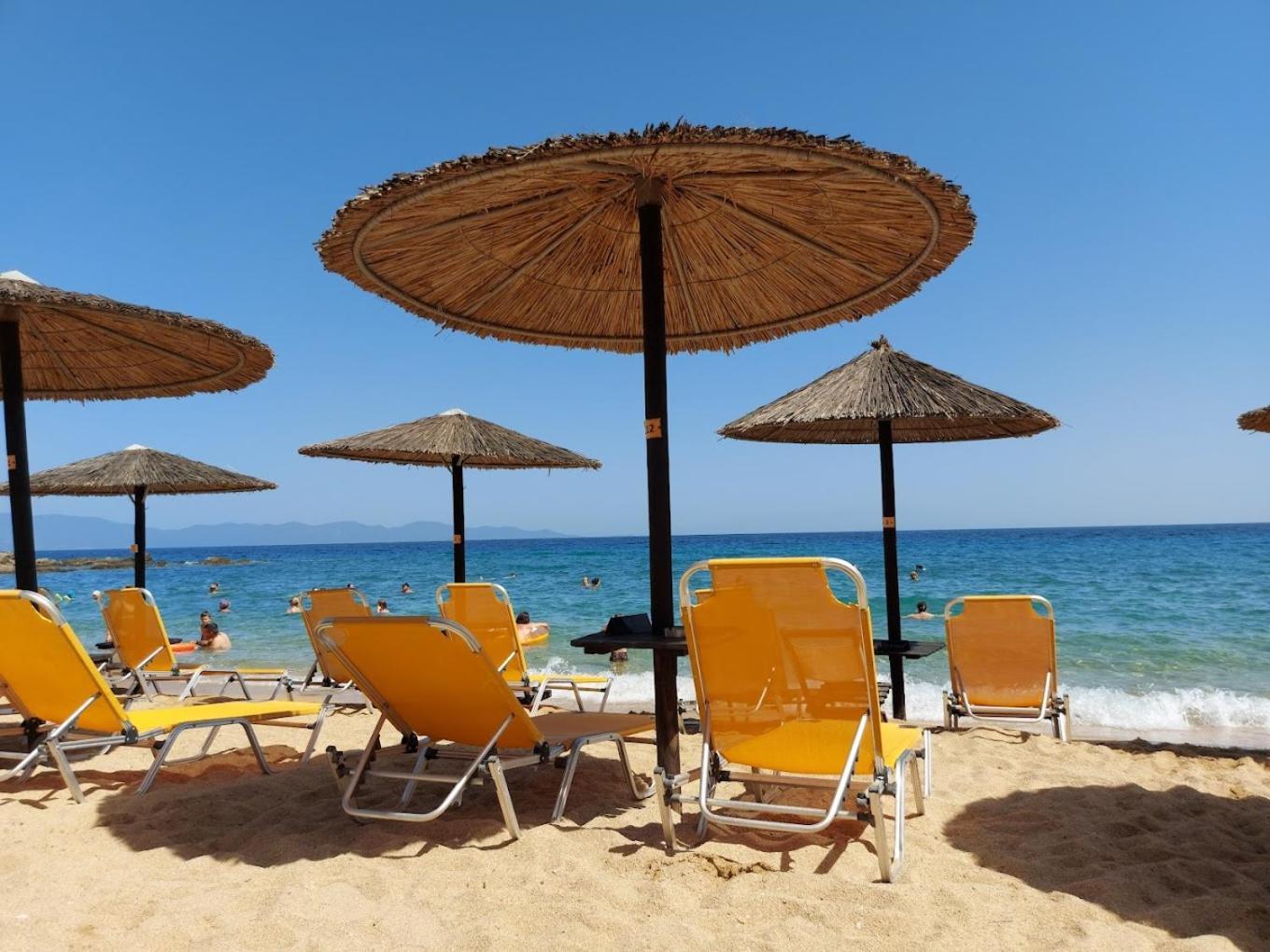Stonehouse & Casa Al Sole E Al Mare Villa Nea Roda Dış mekan fotoğraf